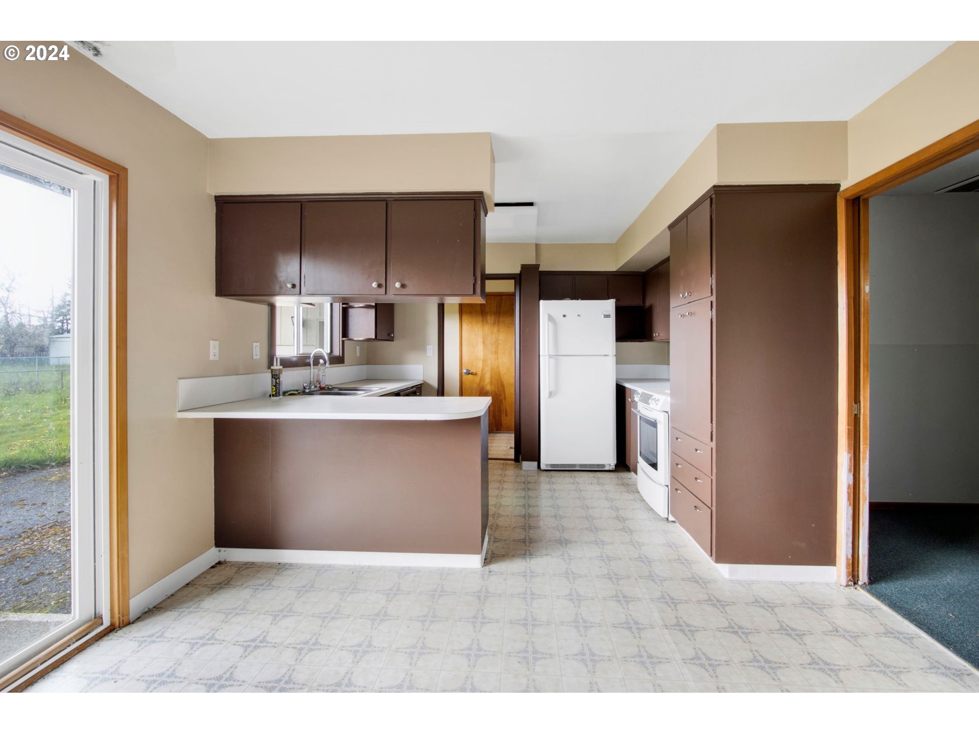 5039 Southeast Chase Road Gresham, OR 97080 - Photo 6 of 17 Gallery Image 6