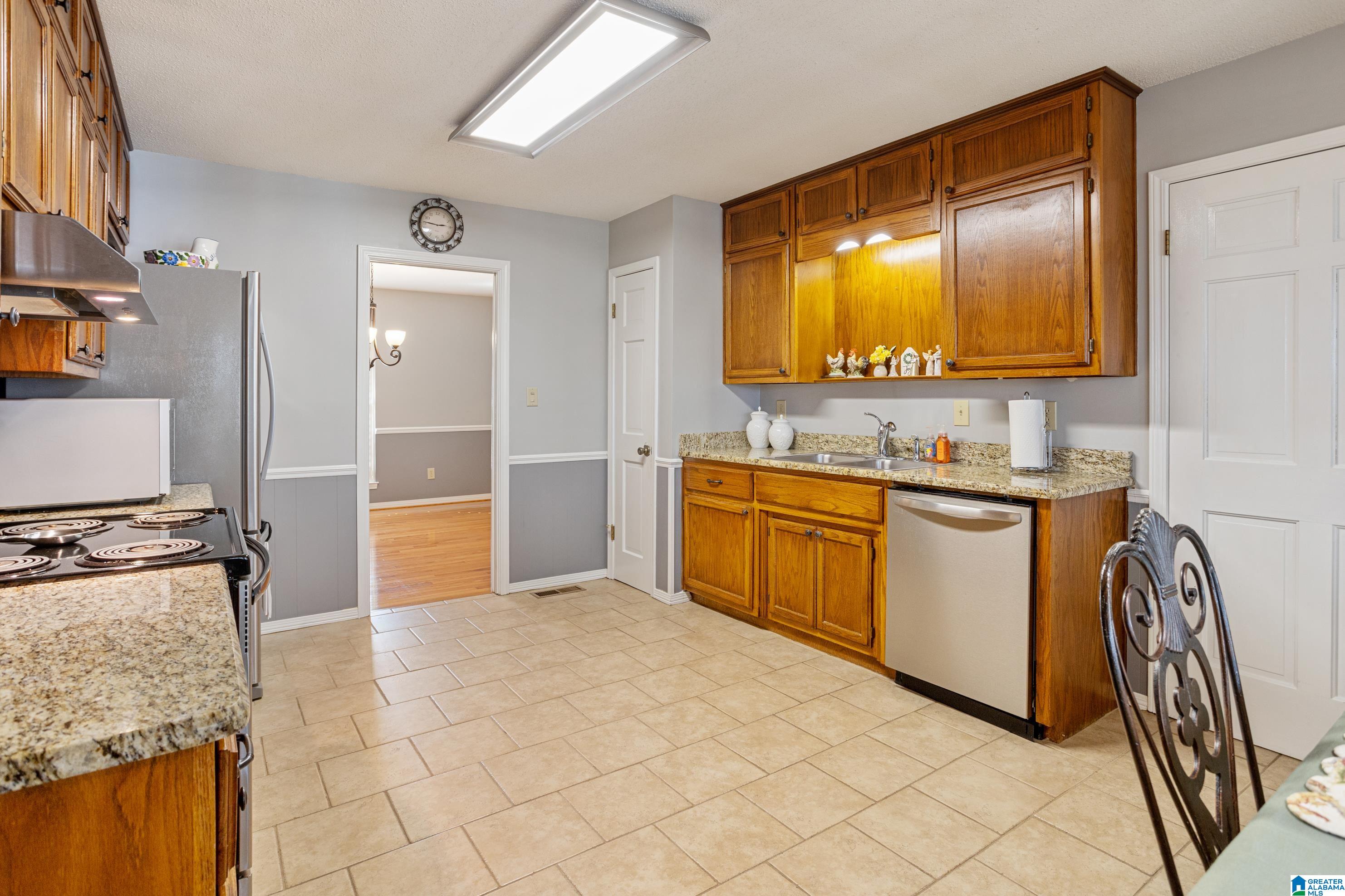 1051 Morris Majestic Road Morris, AL 35116 - Photo 14 of 47