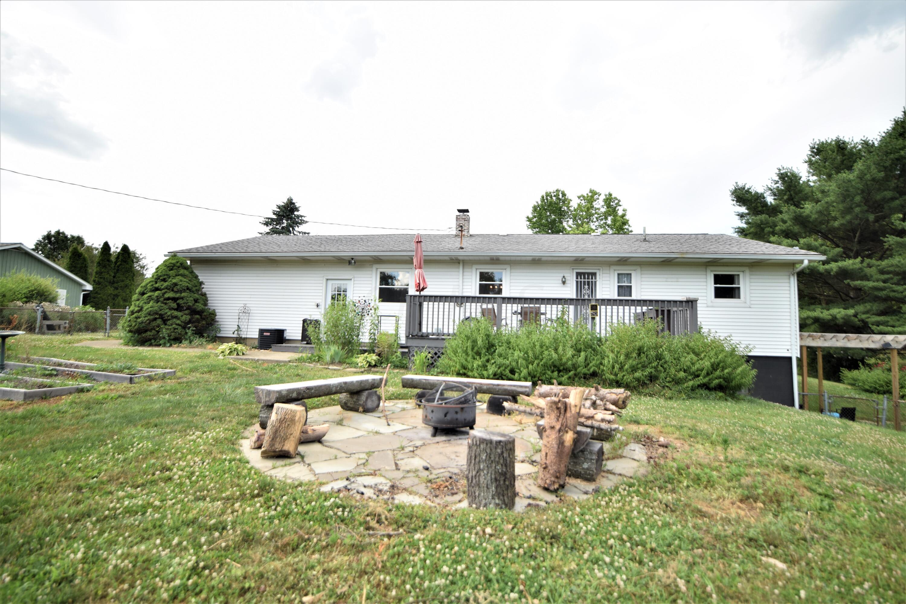 11925 Morse Road Southwest Pataskala, OH 43062 - Photo 13 of 14 firepit
