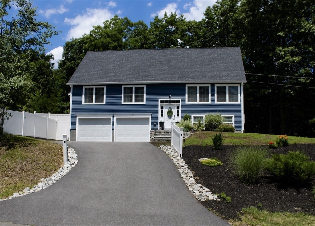 7 Tabor Road Uxbridge, MA 01569 - Photo 2 of 21