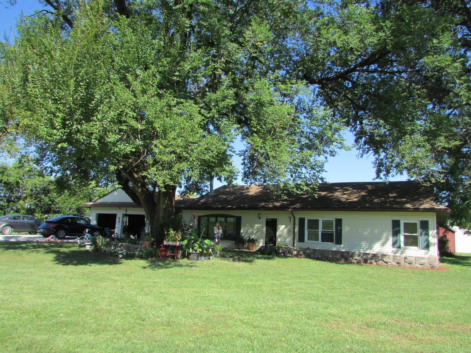 1551 Canal Road Hartford, IL 62048 - Photo 1 of 25 Gallery Image 1