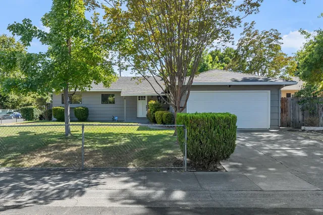 $449,950 | 2212 67th Avenue, Sacramento, CA 95822