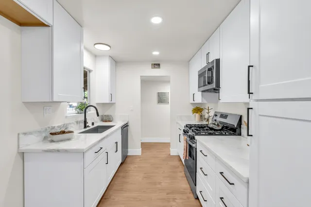 $449,950 | 2212 67th Avenue, Sacramento, CA 95822