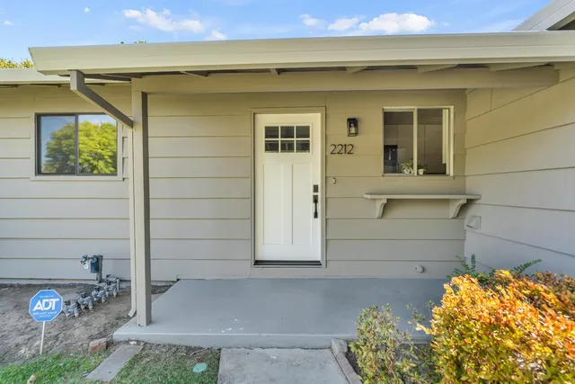 $449,950 | 2212 67th Avenue, Sacramento, CA 95822