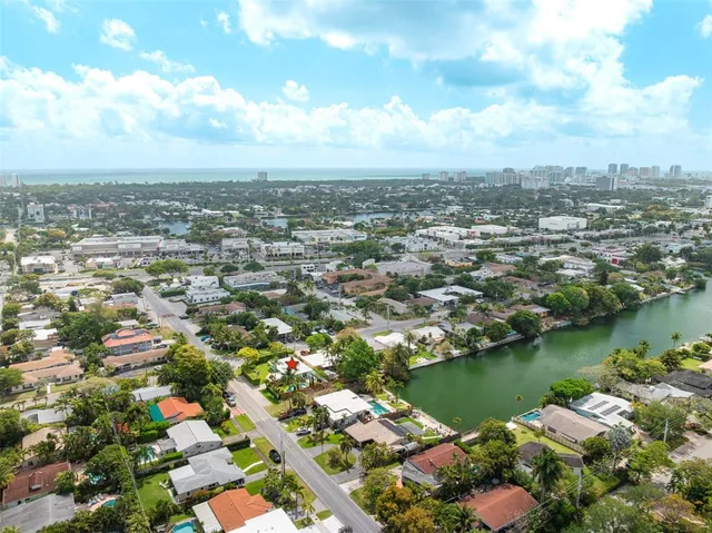 $1,099,000 | 1924 Northeast 18th Street, Fort Lauderdale, FL 33304