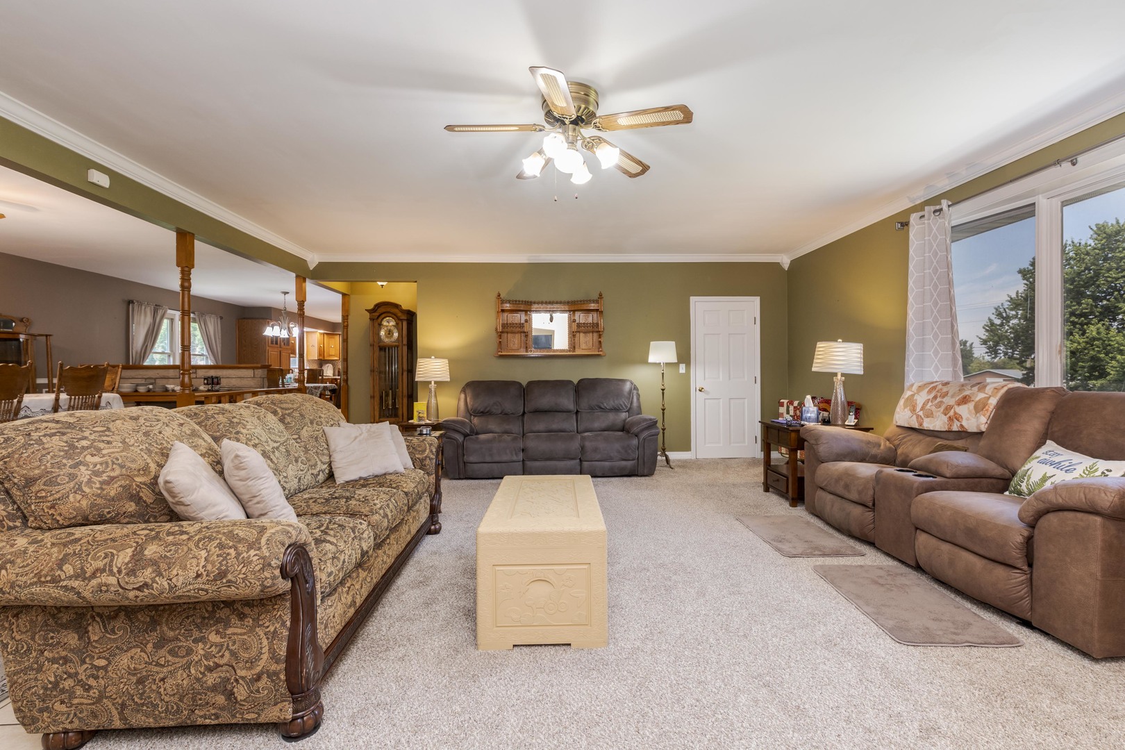 1604 6 Points Road Bloomington, IL 61701 - Photo 16 of 40