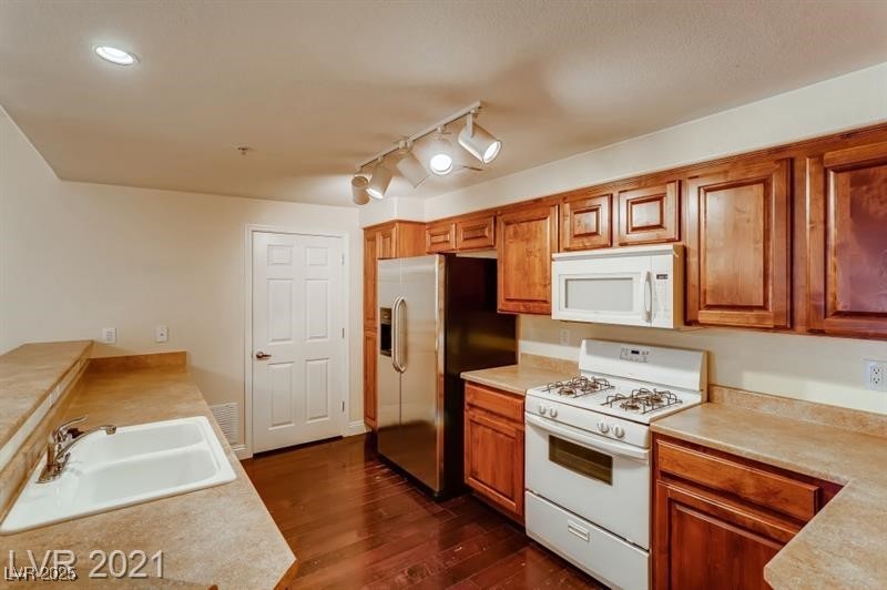 8777 West Maule Avenue, Unit 2092 Las Vegas, NV 89148 - Photo 7 of 33