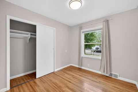 $440,000 | 2043 Ramlow Place, St. Paul, MN 55116