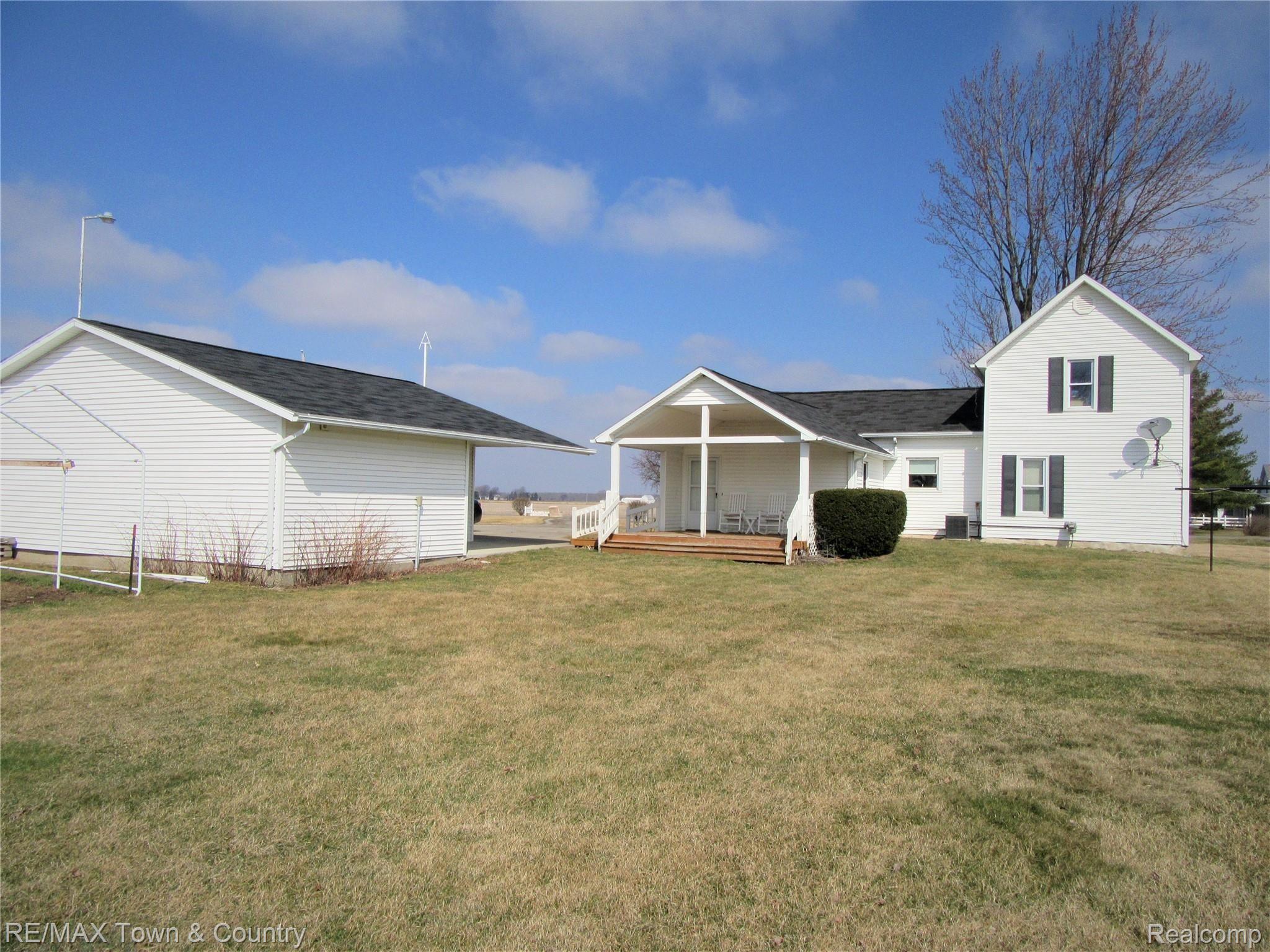 4321 Ditch Road New Lothrop, MI 48460 - Photo 6 of 21 dit back of house.jpg