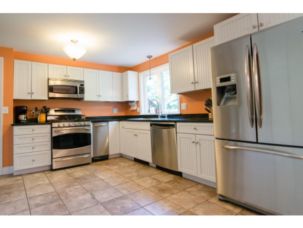 354 Osgood Road Milford, NH 03055 - Photo 6 of 27