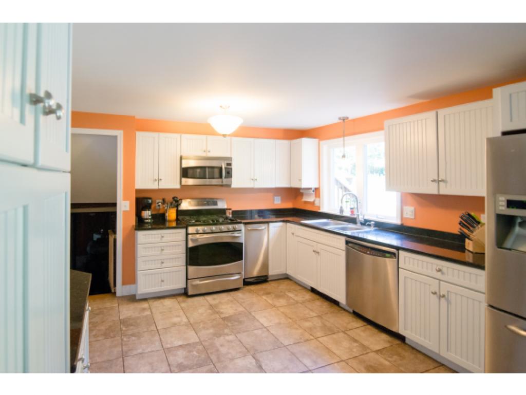 354 Osgood Road Milford, NH 03055 - Photo 9 of 27