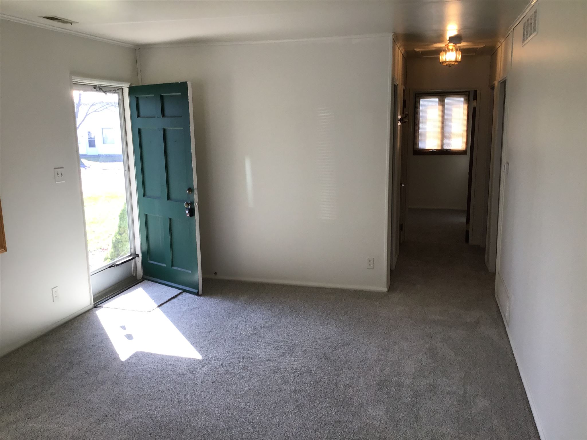 742 Cleveland Street Decatur, IN 46733 - Photo 8 of 22