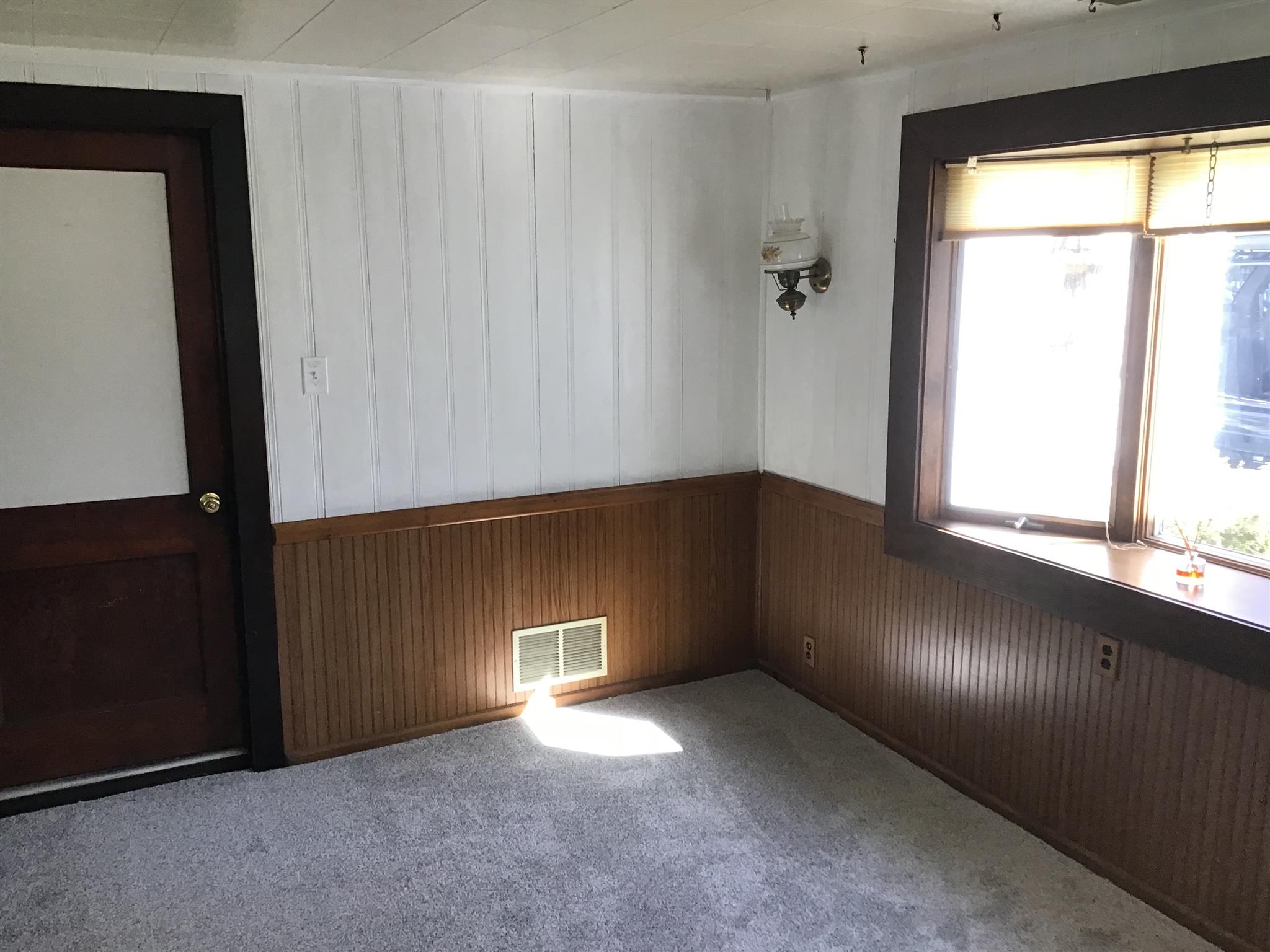 742 Cleveland Street Decatur, IN 46733 - Photo 10 of 22