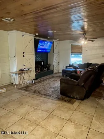 $95,000 | 532 West McPherson Drive, Monticello, MS 39654