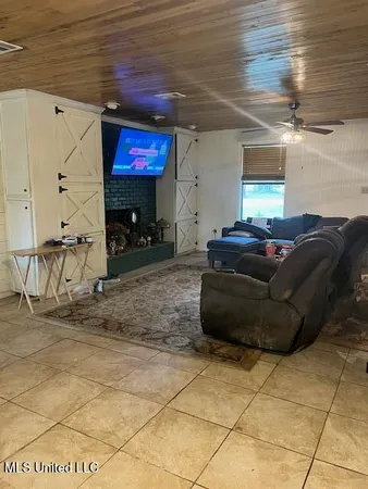 $95,000 | 532 West McPherson Drive, Monticello, MS 39654