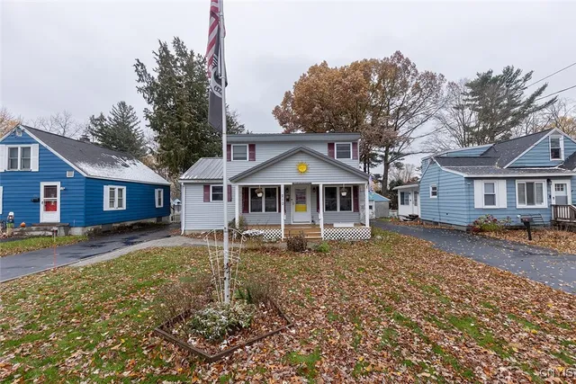 $224,900 | 210 Melrose Drive, Clay, NY 13212