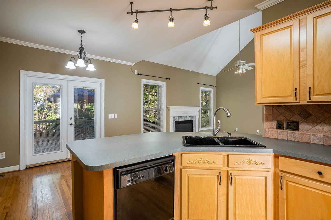 6336 Nowell Pointe Drive Raleigh, NC 27607 - Photo 9 of 25 Photo 9