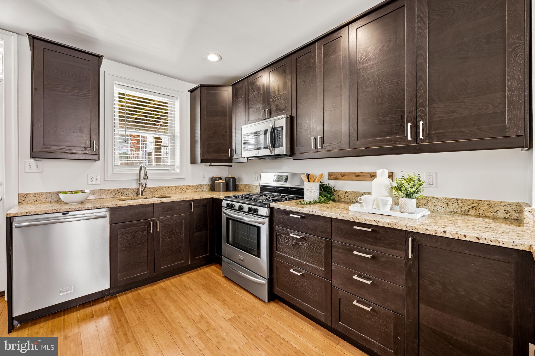 508 South Curley Street Baltimore, MD 21224 - Photo 13 of 36