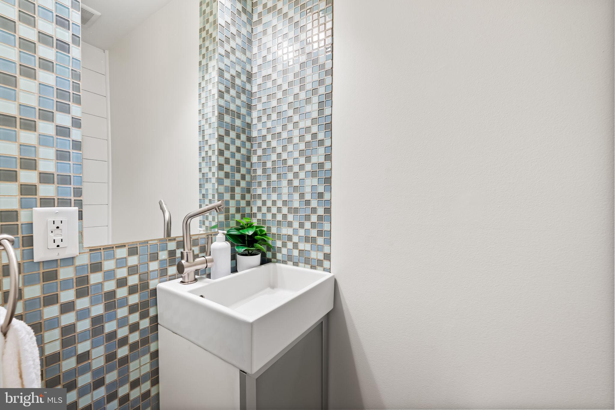 508 South Curley Street Baltimore, MD 21224 - Photo 16 of 36