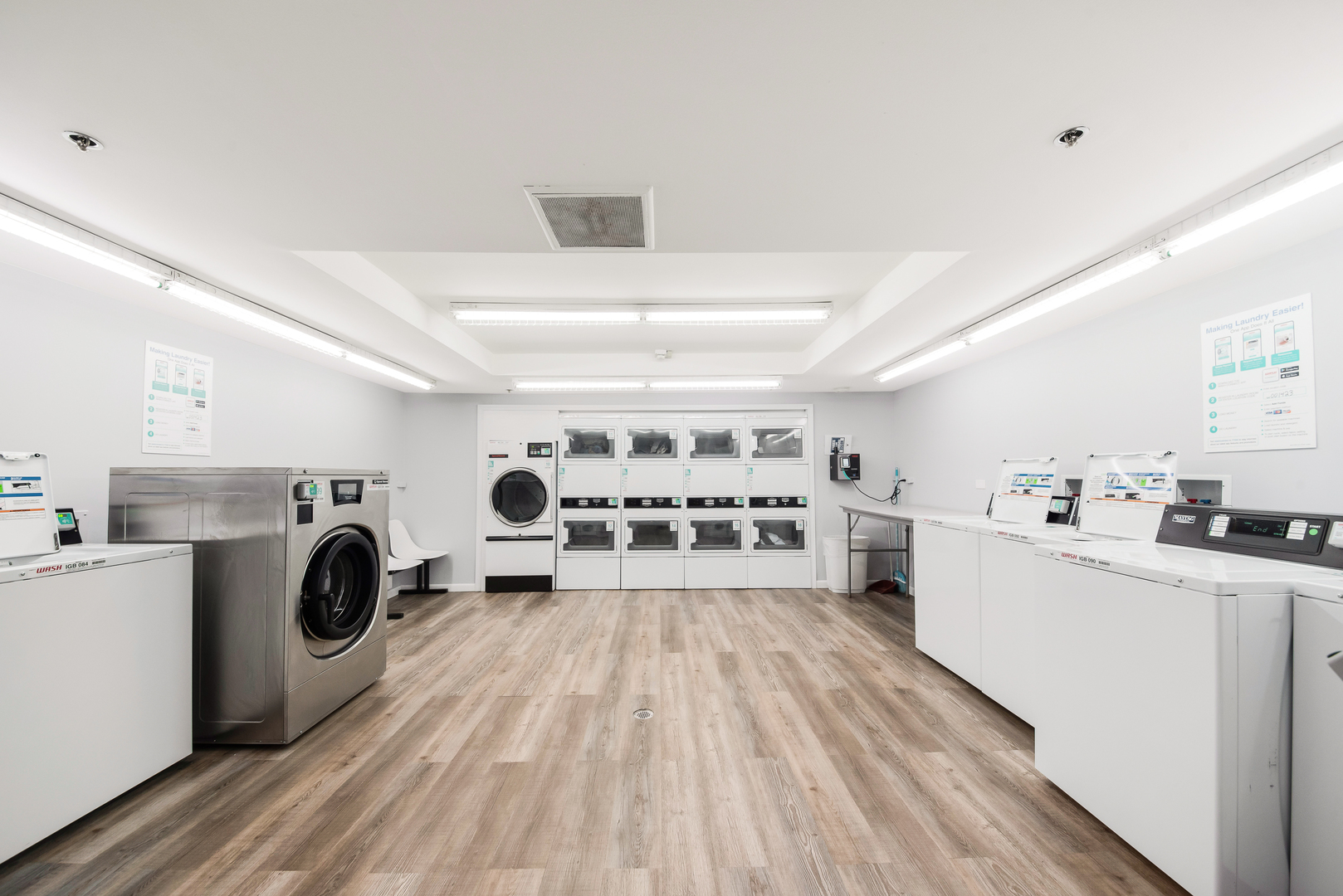 40 East 9th Street, Unit 715 Chicago, IL 60605 - Photo 18 of 19 a view of kitchen sink and stove top oven