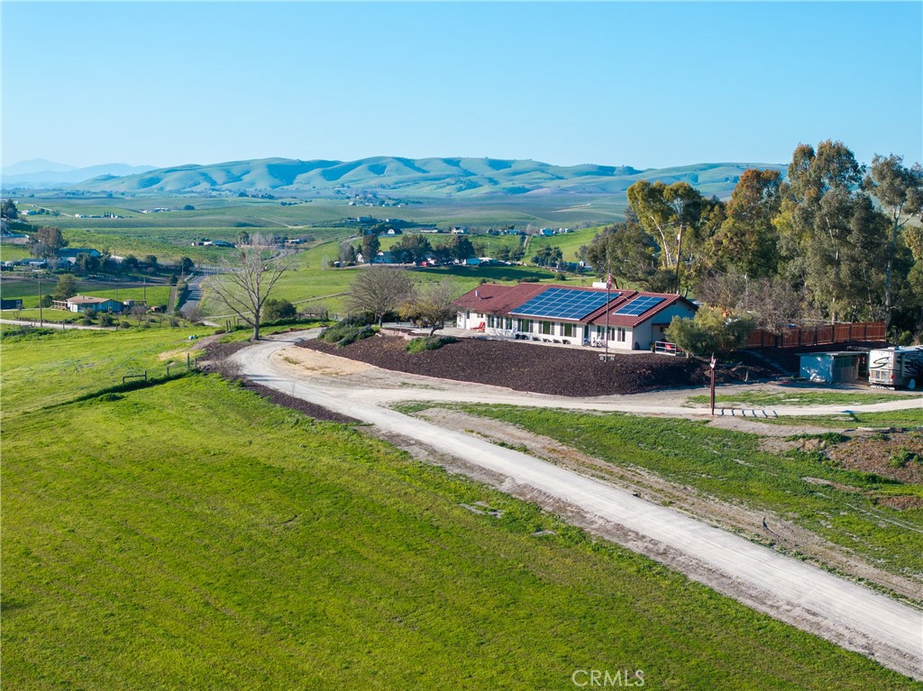 2245 Rancho Lomas Way San Miguel, CA 93451 - Photo 41 of 52 a view of a town with mountains in the background