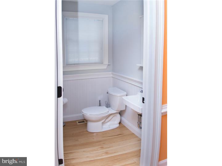 381 Forked Neck Road Shamong, NJ 08088 - Photo 14 of 25 Bathroom