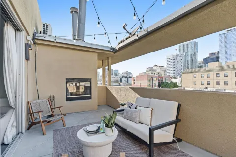 $530,000 | 908 G Street, Unit 17, San Diego, CA 92101