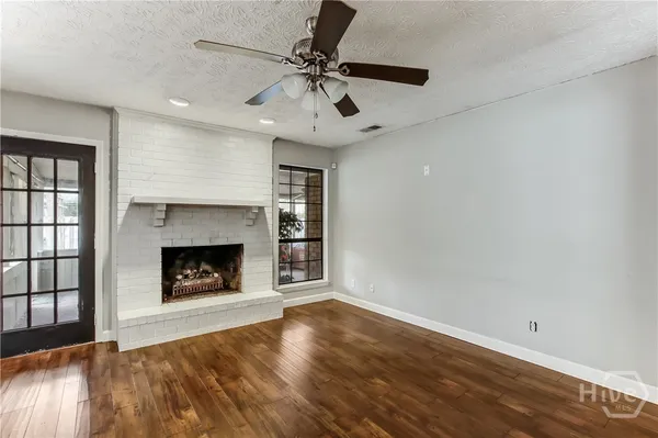 $1,900 | 11 Whittington Court, Savannah, GA 31419
