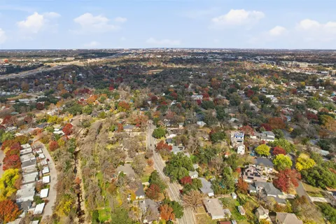 $699,900 | 6201 Shoal Creek Boulevard, Austin, TX 78757