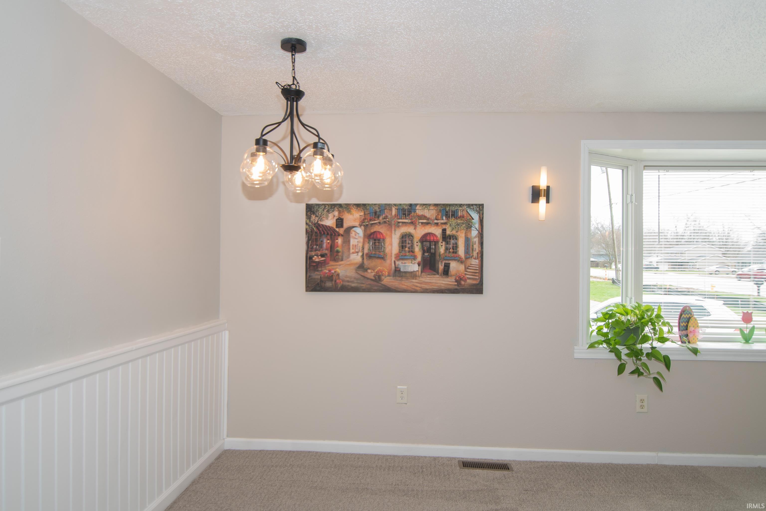 5223 Stellhorn Road Fort Wayne, IN 46835 - Photo 3 of 30