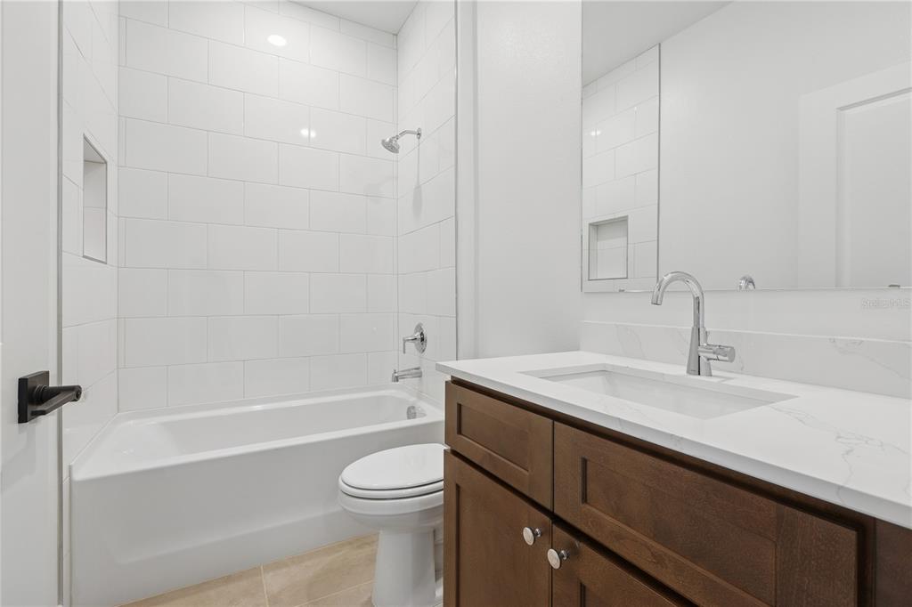 4510 Northwest 37th St Road Ocala, FL 34482 - Photo 3 of 14 Gallery Image 3