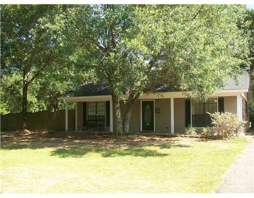 7411 Caraway Road Moss Point, MS 39562 - Photo 1 of 5 Primary Photo