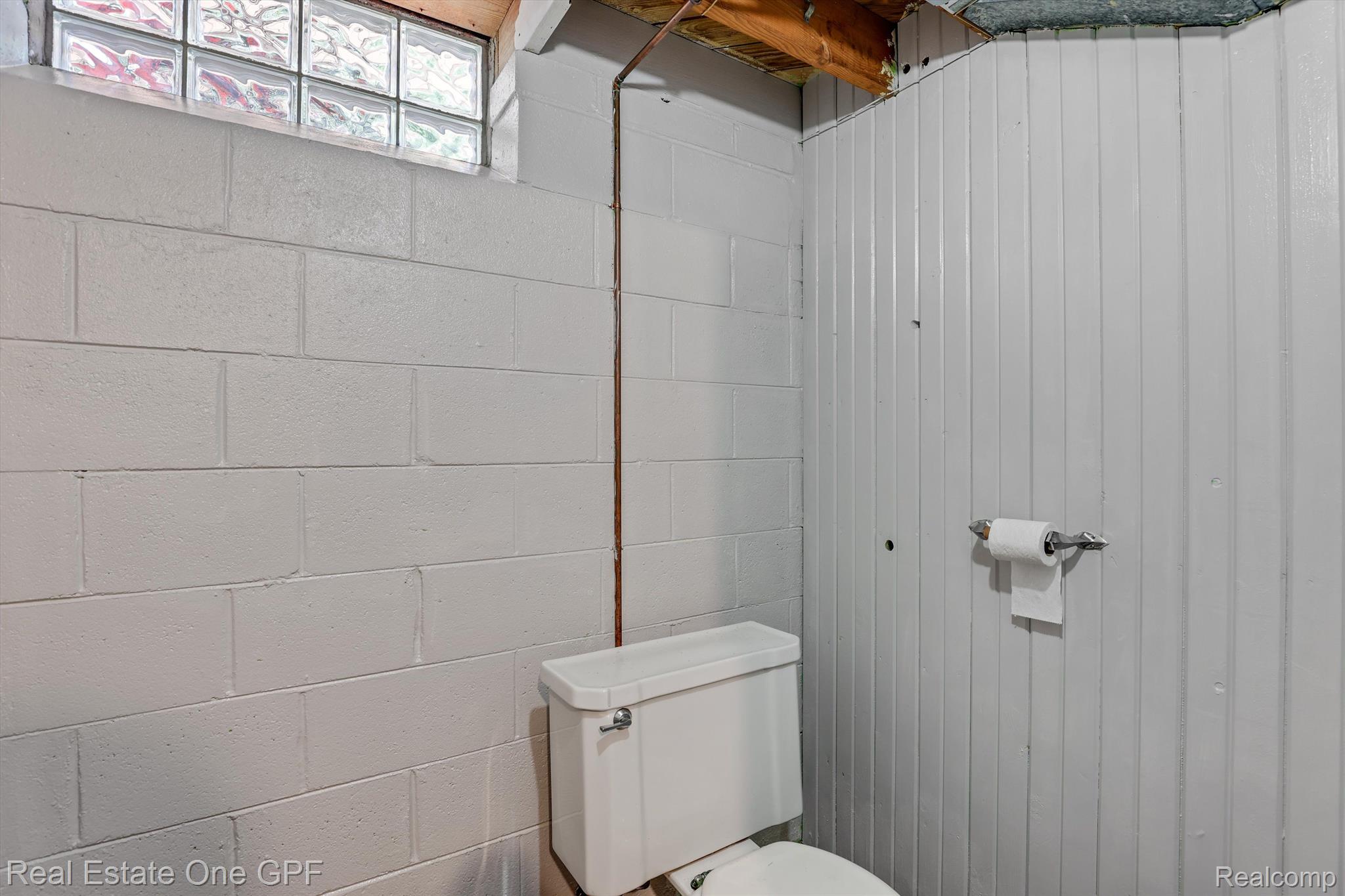 308 Ridge Road Grosse Pointe, MI 48236 - Photo 19 of 23 Gallery Image 19