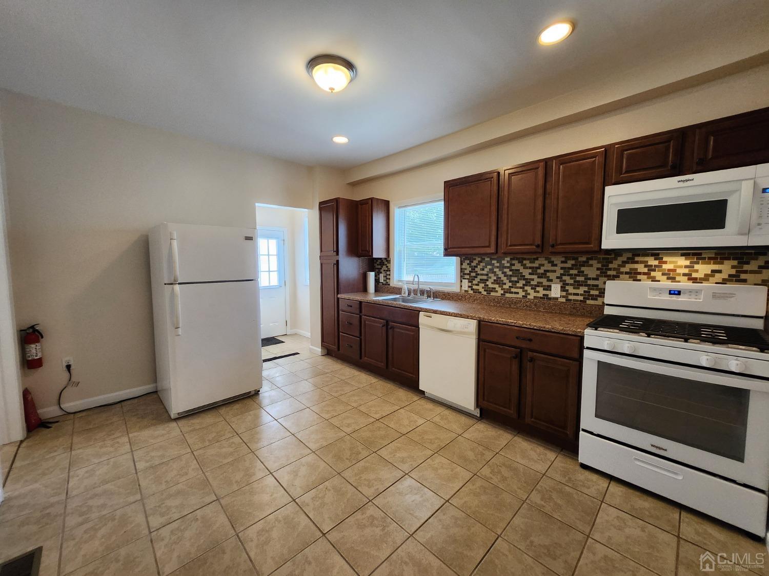 154 George Street, Unit 1 South Amboy, NJ 08879 - Photo 4 of 16