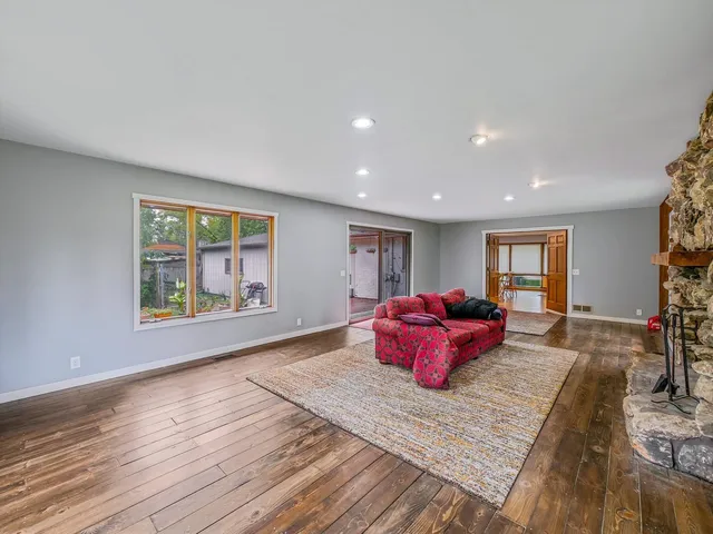 $394,000 | 25171 Virginia Avenue, Lake Zurich, IL 60047