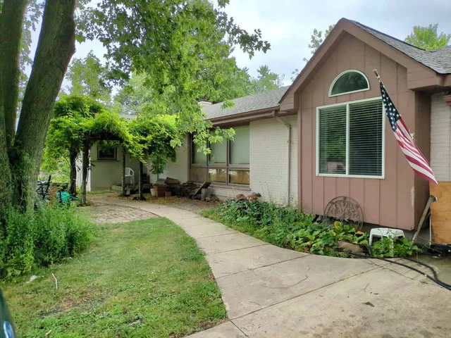 $394,000 | 25171 Virginia Avenue, Lake Zurich, IL 60047