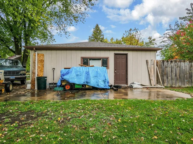 $394,000 | 25171 Virginia Avenue, Lake Zurich, IL 60047