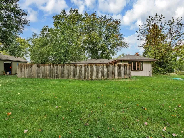 $394,000 | 25171 Virginia Avenue, Lake Zurich, IL 60047