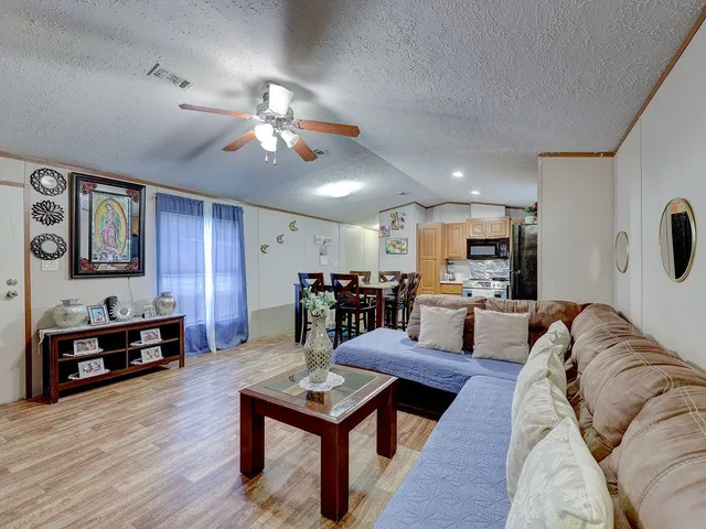 $224,900 | 230 Gato Road, Cedar Creek, TX 78612