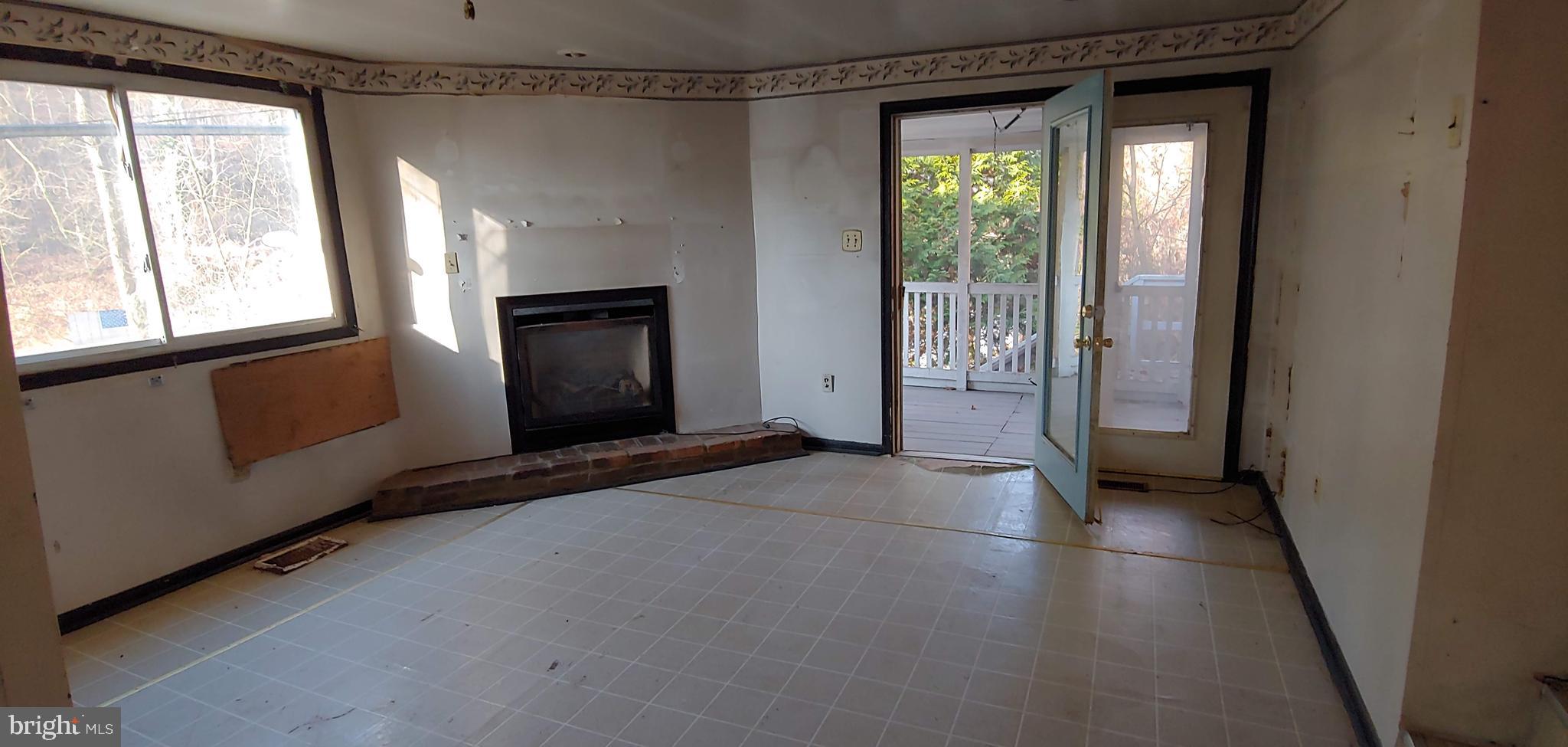 20 Timacula Road Coatesville, PA 19320 - Photo 4 of 11 Interior