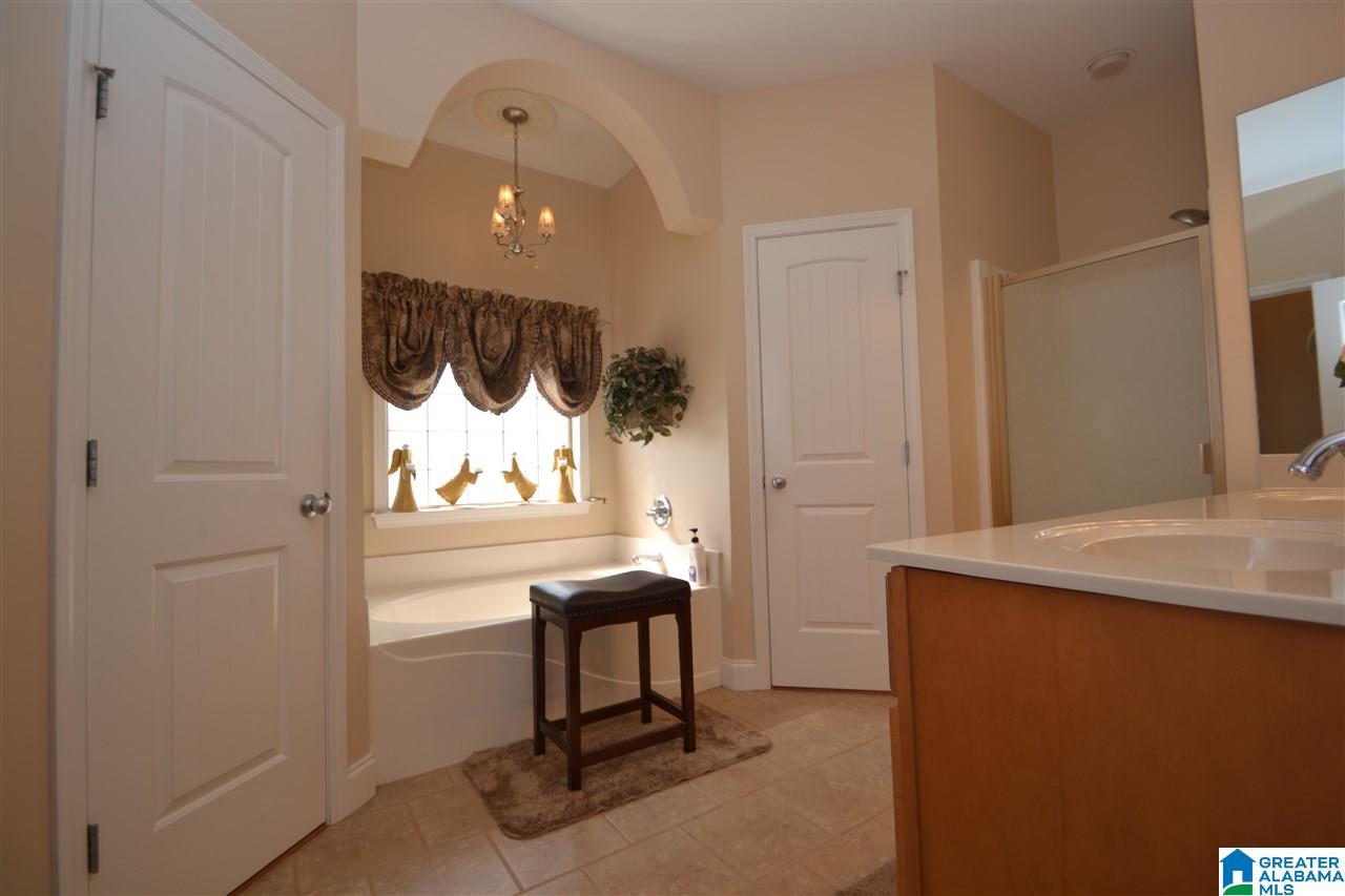 2073 Highview Way Calera, AL 35040 - Photo 13 of 37