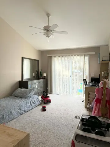 $2,100 | 106 Allerton Drive, Unit 74G6, Schaumburg, IL 60194