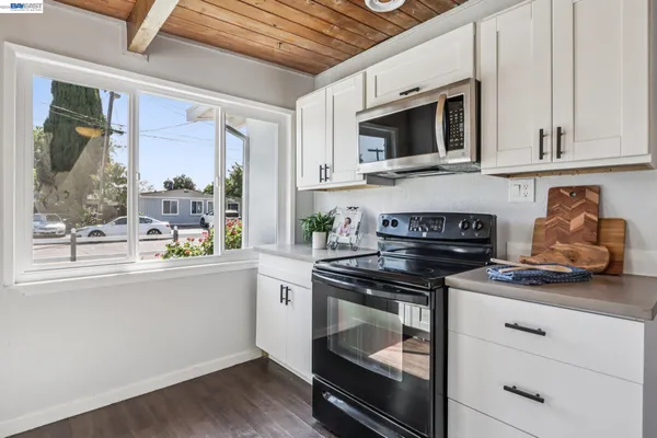 $1,100,000 | 238 Bluebird Avenue, Livermore, CA 94551