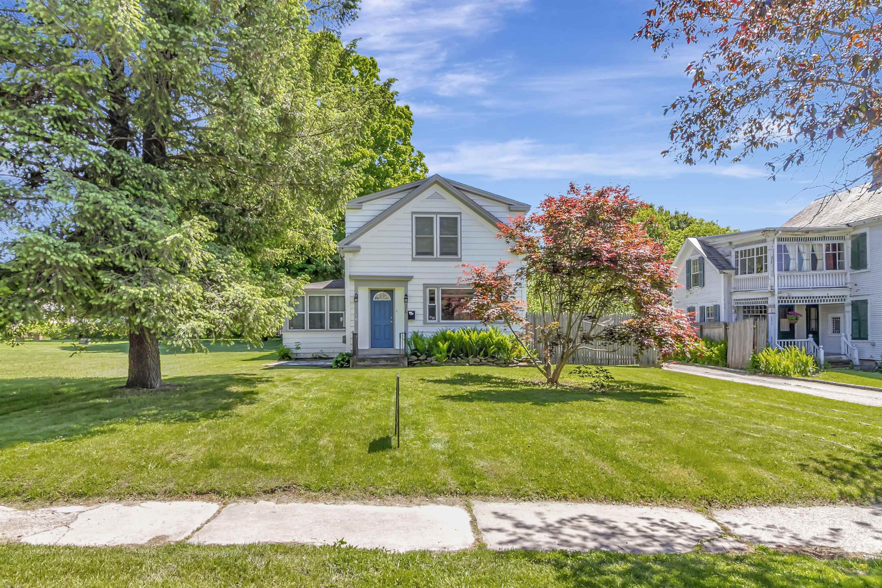 124 River Street Rutland, VT 05701 - Photo 2 of 45