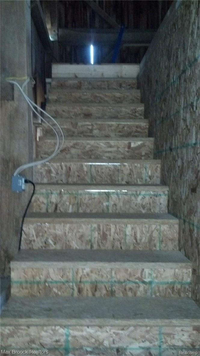 9620 Allen Road Clarkston, MI 48348 - Photo 80 of 99 barn7.jpg