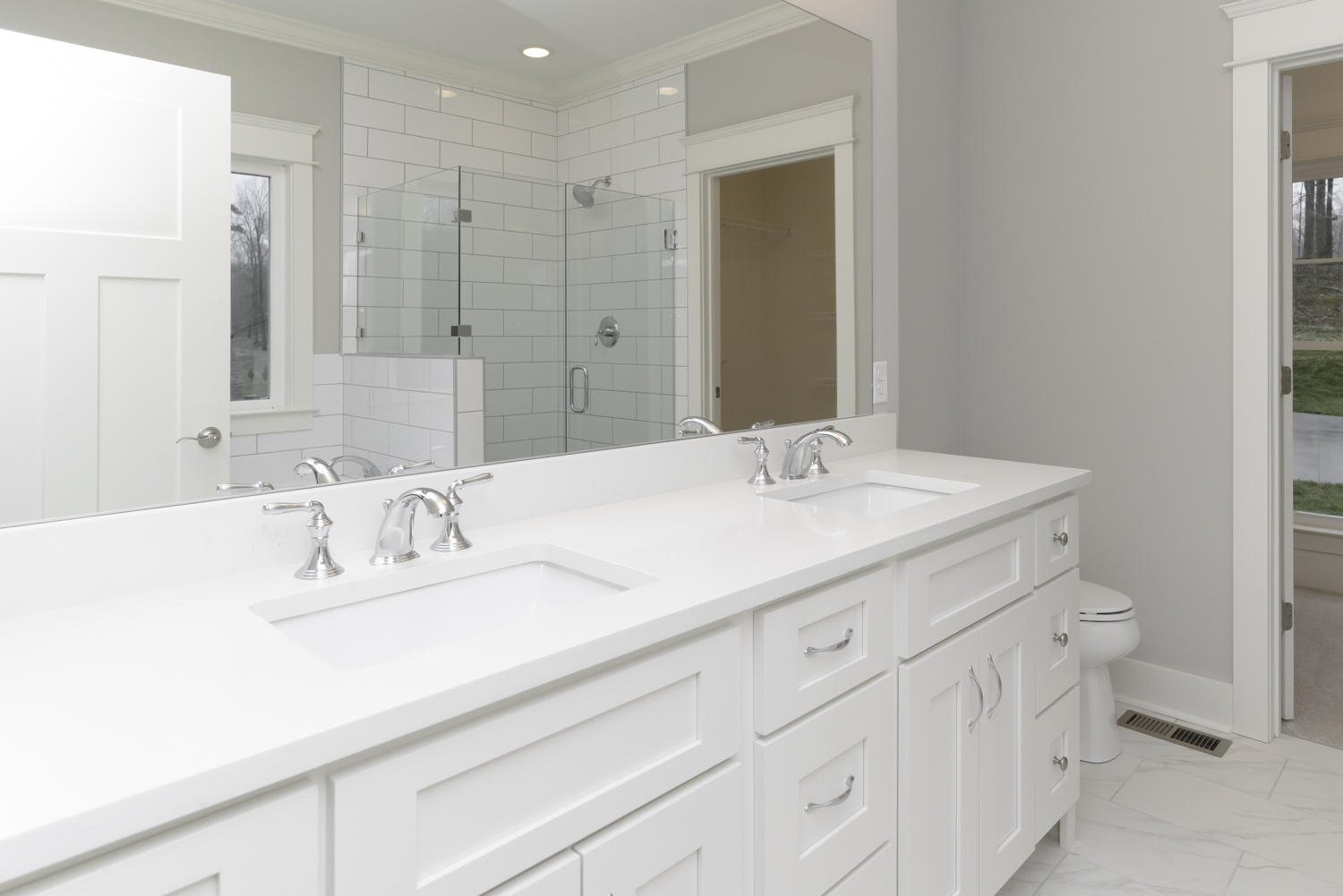 9279 Bill Reed Road, Unit 3 Ooltewah, TN 37363 - Photo 32 of 70 Master Bath