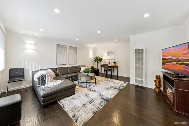 $325,000 | 1223 Bonanza Avenue, Unit 11, South Lake Tahoe, CA 96150