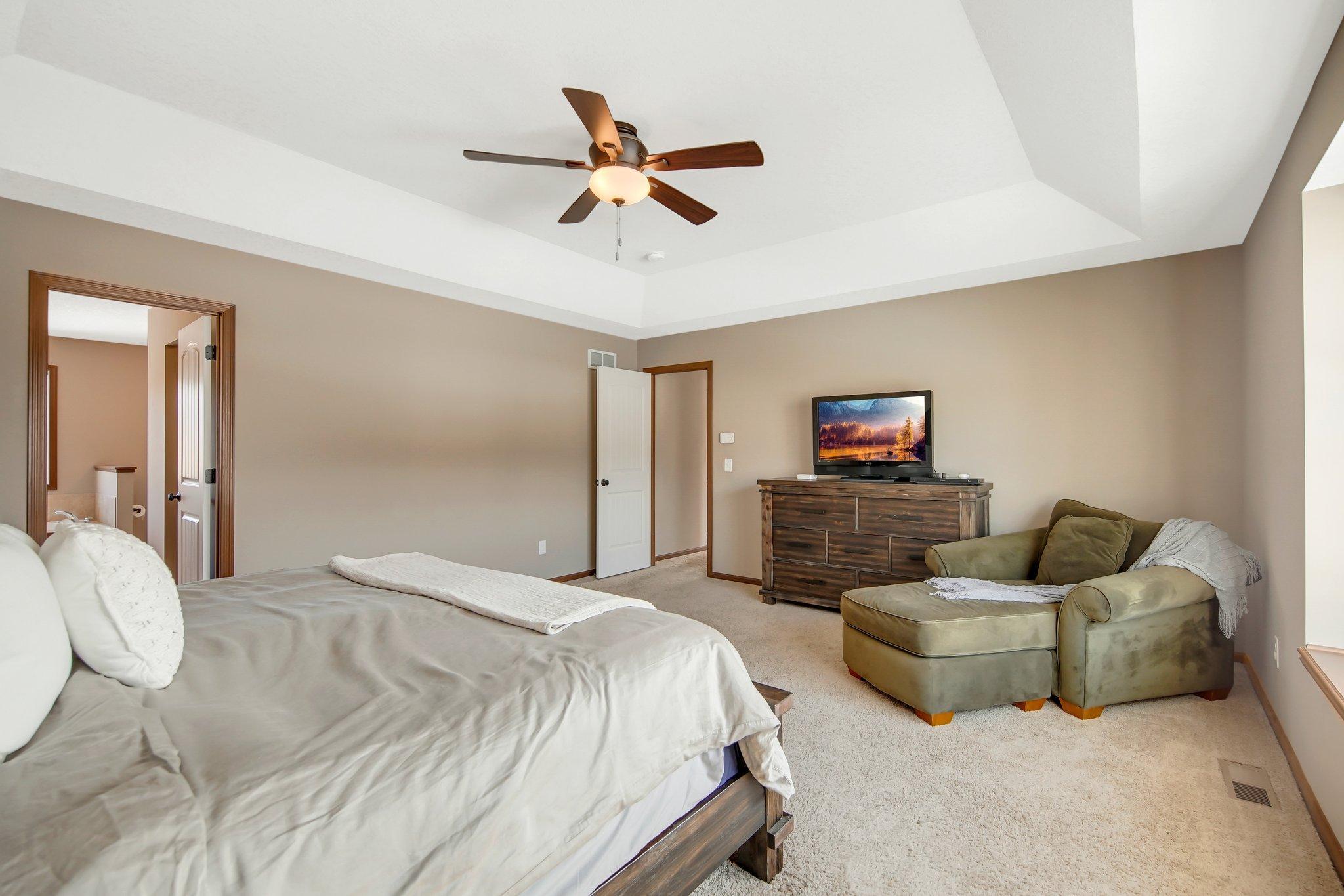 2244 Woodlyn Ridge Court Mound, MN 55364 - Photo 18 of 40