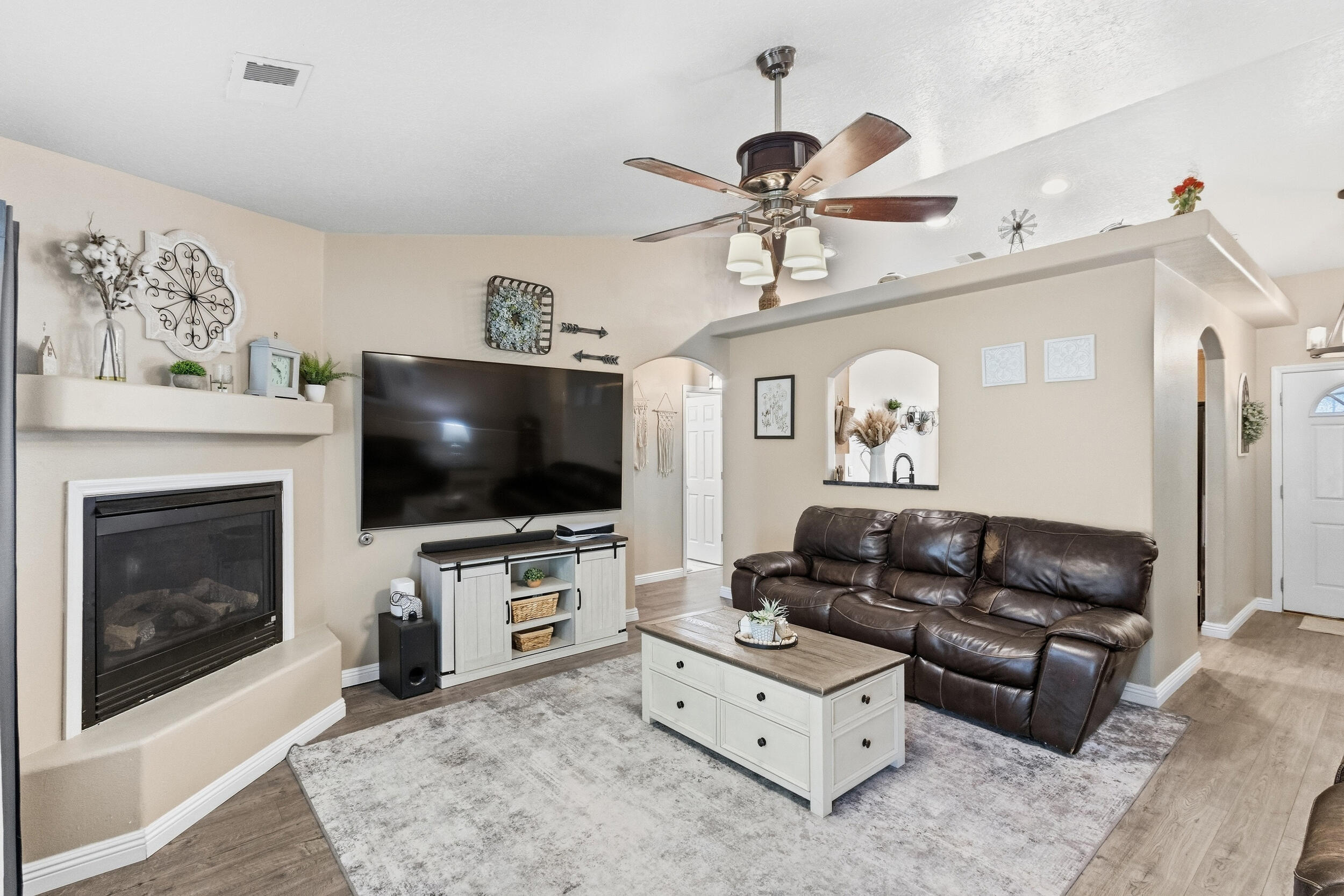 1696 Nancy Lopez Boulevard Rio Communities, NM 87002 - Photo 4 of 31 Gallery Image 4