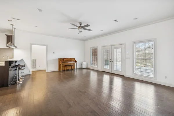 $999,900 | 5140 Highway 52 West, Lafayette, TN 37083